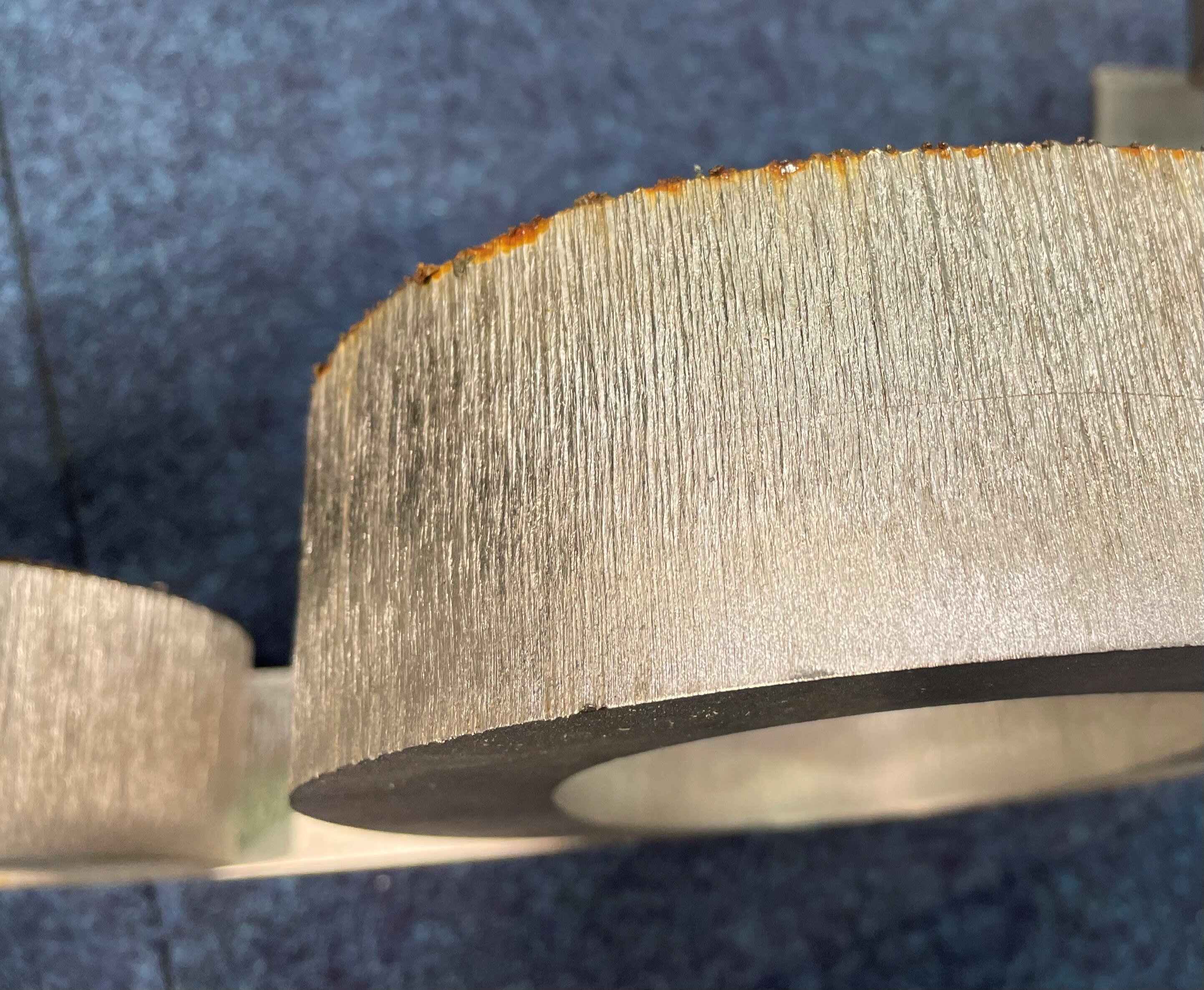 Heat affected zones and scum formation when cutting think materials with laser cutting