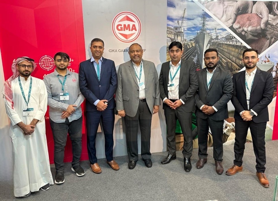General Manager, Middle East Soni John and his team at the Saudi Maritime Conference. 